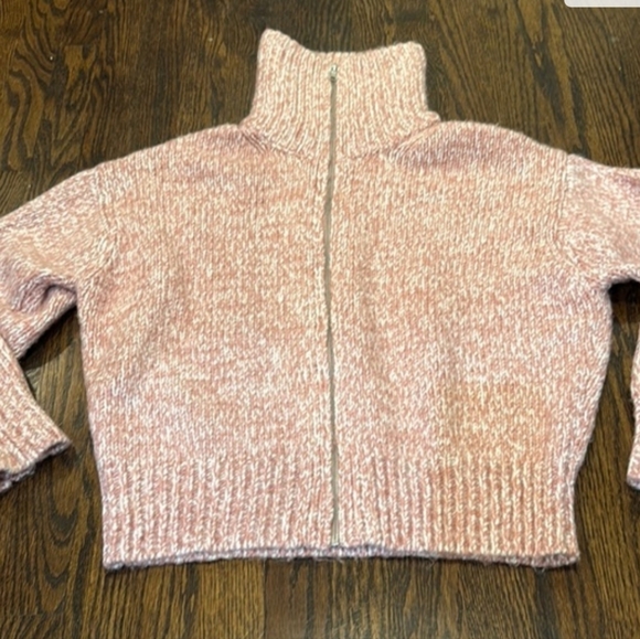 NWT ANN TAYLOR WEEKENDER SWEATER - Picture 3 of 5